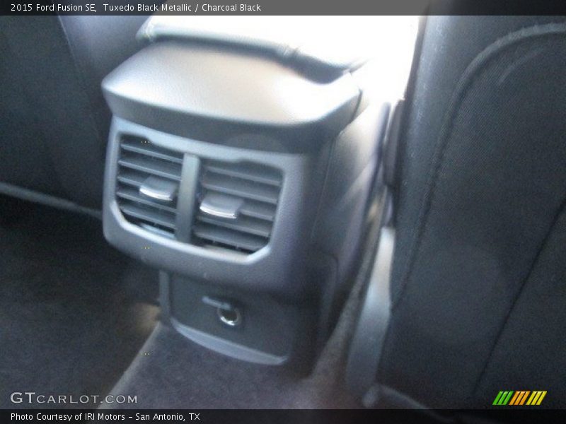 Tuxedo Black Metallic / Charcoal Black 2015 Ford Fusion SE