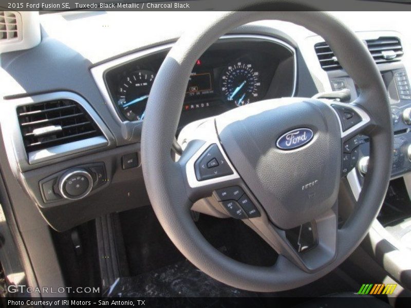 Tuxedo Black Metallic / Charcoal Black 2015 Ford Fusion SE