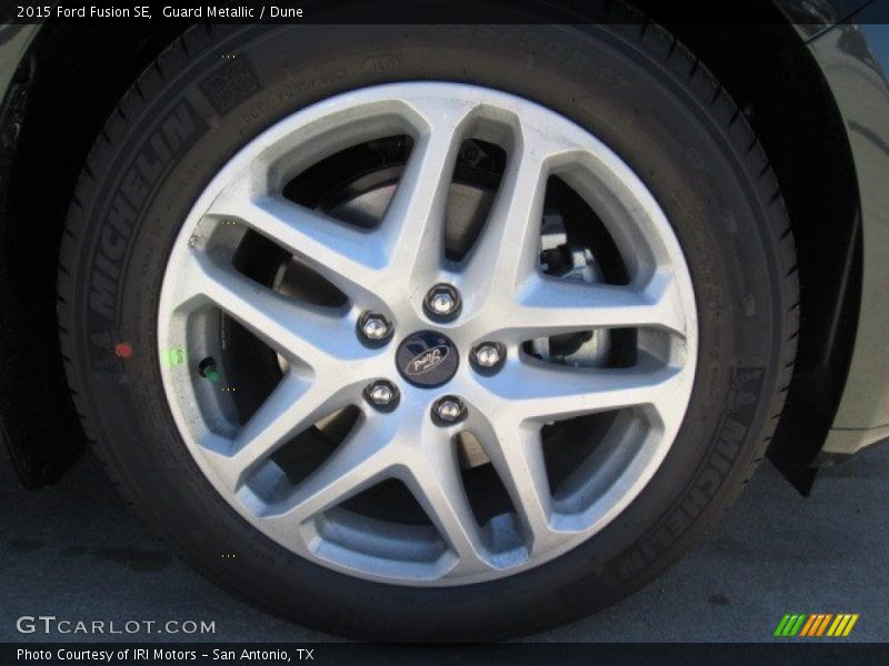 Guard Metallic / Dune 2015 Ford Fusion SE