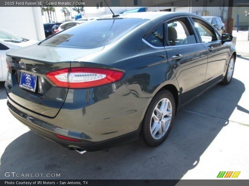 Guard Metallic / Dune 2015 Ford Fusion SE