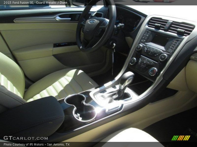 Guard Metallic / Dune 2015 Ford Fusion SE