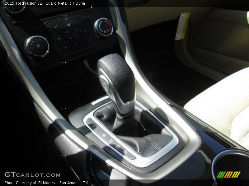 Guard Metallic / Dune 2015 Ford Fusion SE
