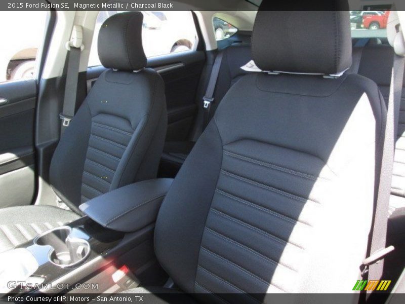 Magnetic Metallic / Charcoal Black 2015 Ford Fusion SE