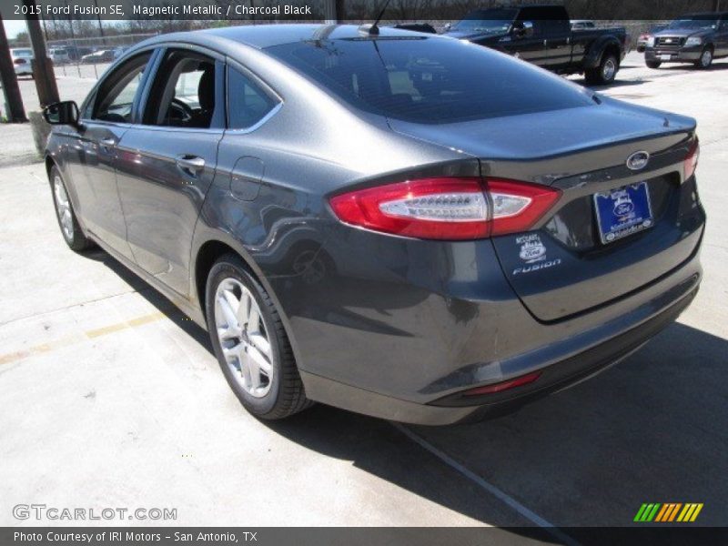 Magnetic Metallic / Charcoal Black 2015 Ford Fusion SE