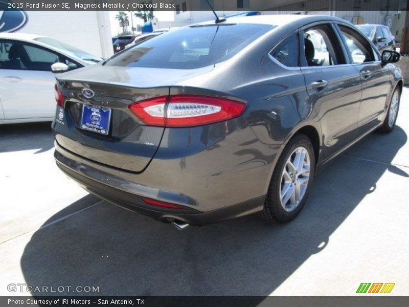 Magnetic Metallic / Charcoal Black 2015 Ford Fusion SE