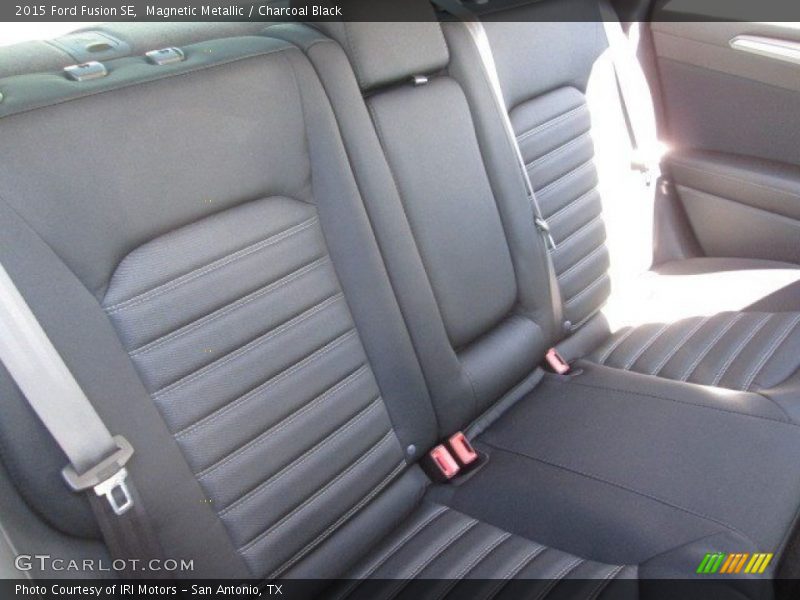 Magnetic Metallic / Charcoal Black 2015 Ford Fusion SE