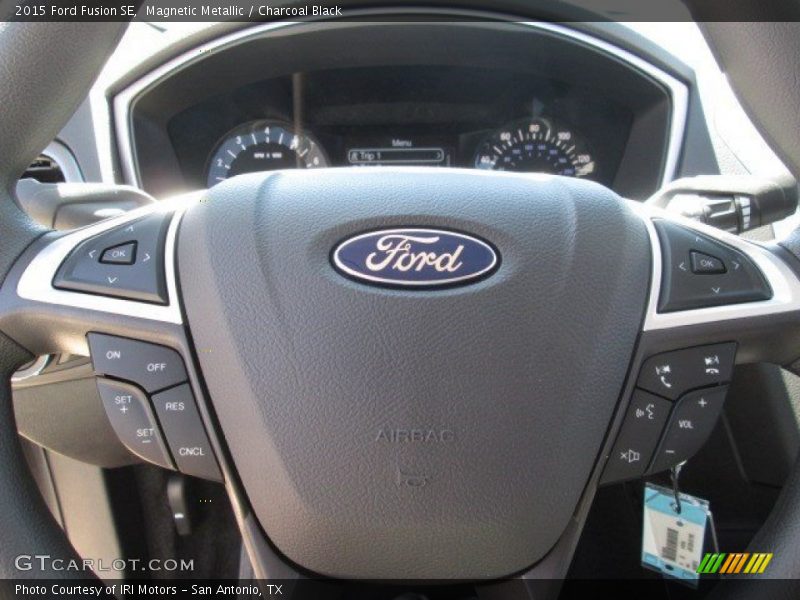 Magnetic Metallic / Charcoal Black 2015 Ford Fusion SE
