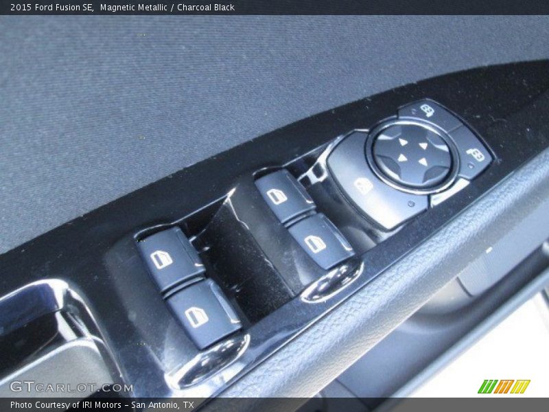 Magnetic Metallic / Charcoal Black 2015 Ford Fusion SE