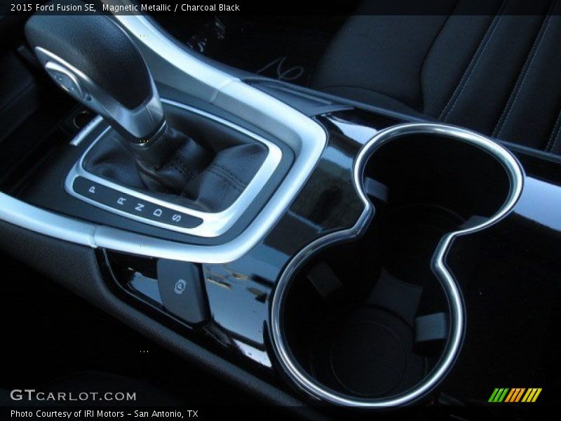 Magnetic Metallic / Charcoal Black 2015 Ford Fusion SE