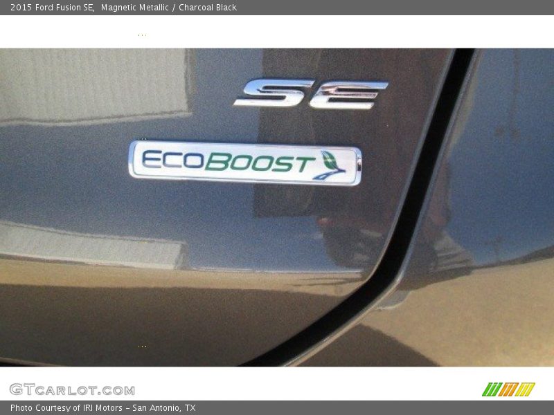 Magnetic Metallic / Charcoal Black 2015 Ford Fusion SE