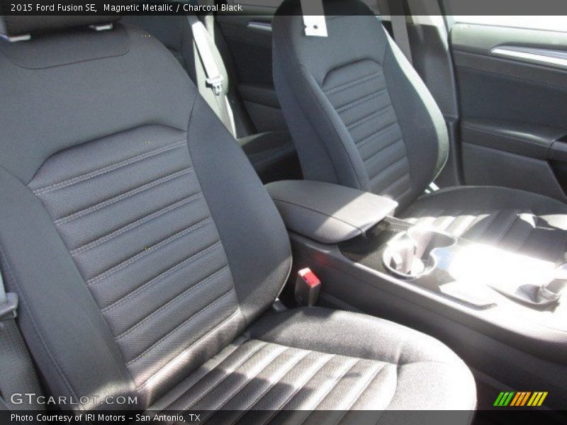 Magnetic Metallic / Charcoal Black 2015 Ford Fusion SE