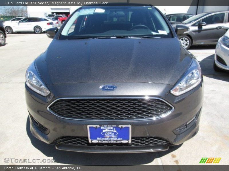 Magnetic Metallic / Charcoal Black 2015 Ford Focus SE Sedan