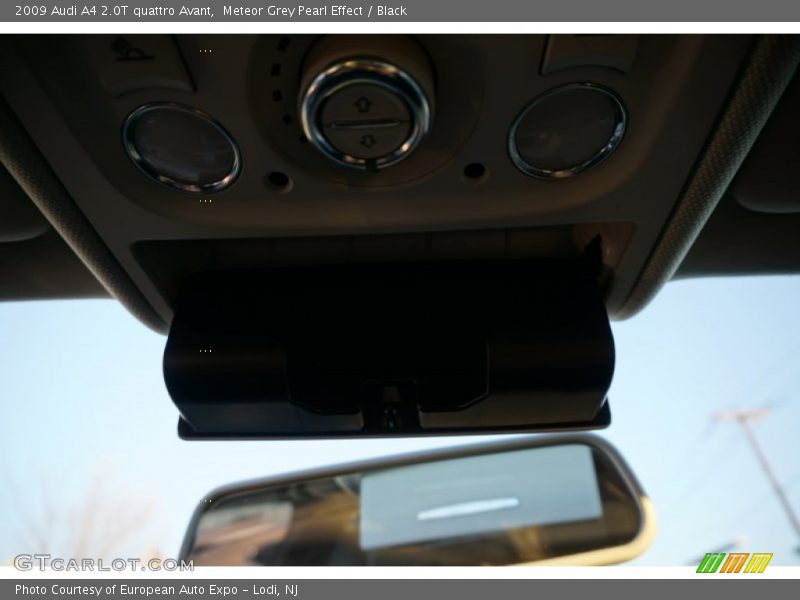 Meteor Grey Pearl Effect / Black 2009 Audi A4 2.0T quattro Avant