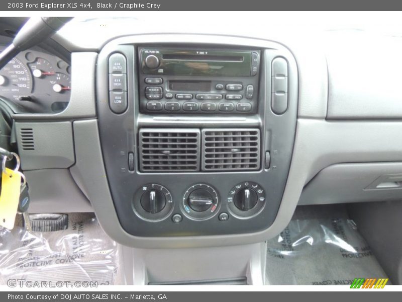 Controls of 2003 Explorer XLS 4x4