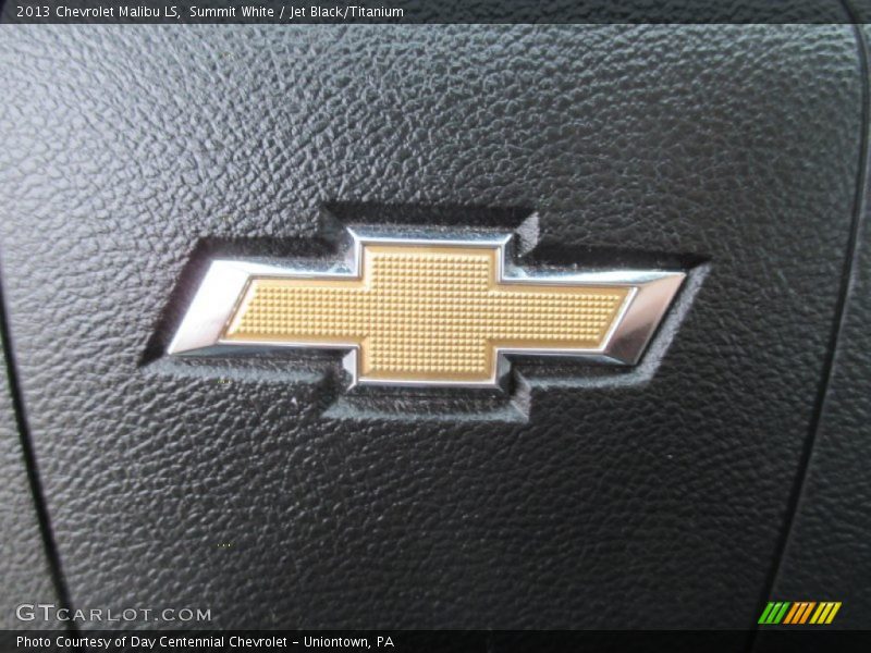 Summit White / Jet Black/Titanium 2013 Chevrolet Malibu LS