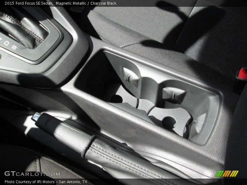 Magnetic Metallic / Charcoal Black 2015 Ford Focus SE Sedan