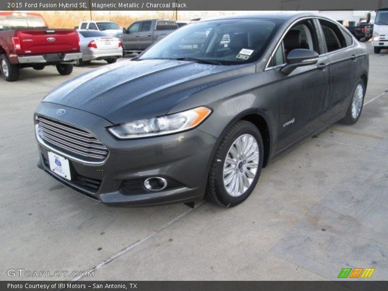 Magnetic Metallic / Charcoal Black 2015 Ford Fusion Hybrid SE