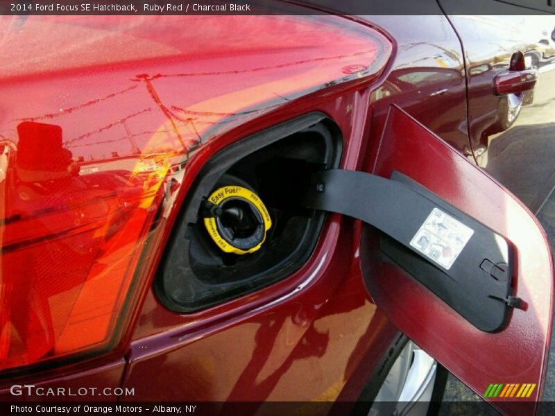 Ruby Red / Charcoal Black 2014 Ford Focus SE Hatchback