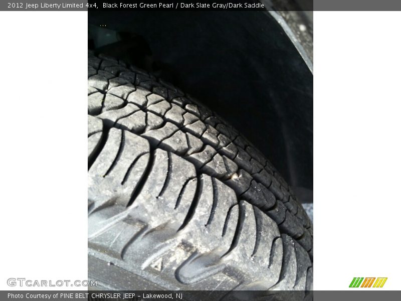 Black Forest Green Pearl / Dark Slate Gray/Dark Saddle 2012 Jeep Liberty Limited 4x4