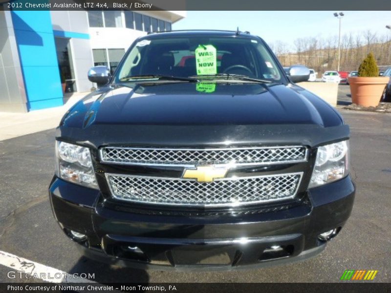 Black / Ebony 2012 Chevrolet Avalanche LTZ 4x4