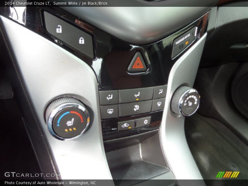 Summit White / Jet Black/Brick 2014 Chevrolet Cruze LT