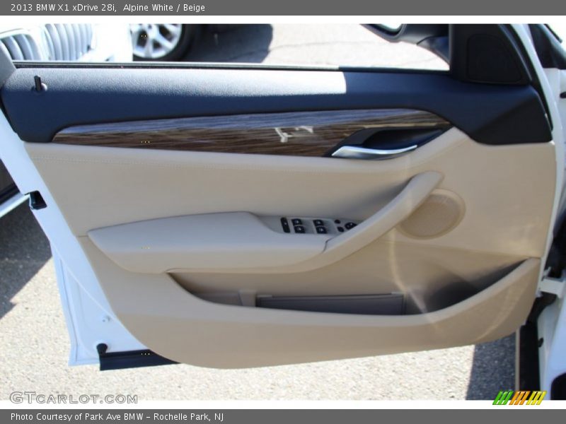 Alpine White / Beige 2013 BMW X1 xDrive 28i