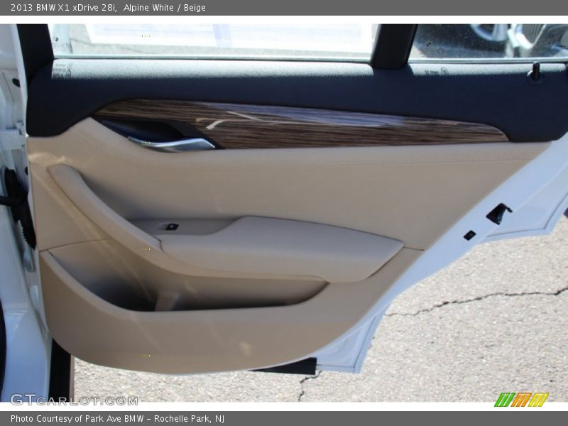 Alpine White / Beige 2013 BMW X1 xDrive 28i