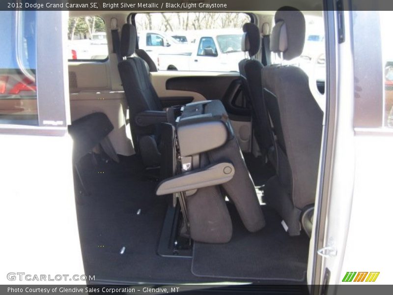 Bright Silver Metallic / Black/Light Graystone 2012 Dodge Grand Caravan SE