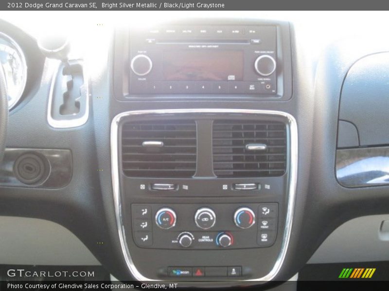 Bright Silver Metallic / Black/Light Graystone 2012 Dodge Grand Caravan SE