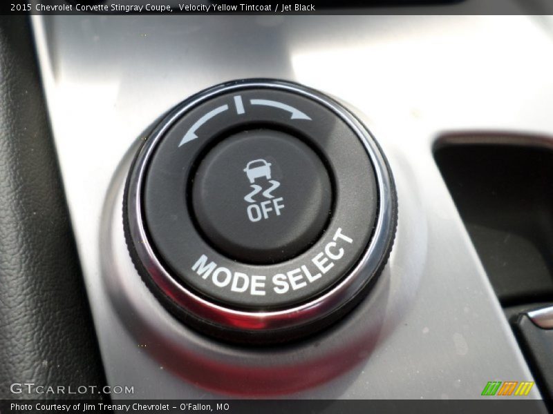 Controls of 2015 Corvette Stingray Coupe