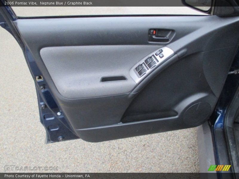Door Panel of 2006 Vibe 