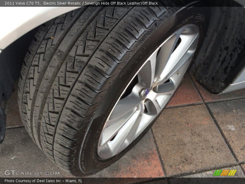 Electric Silver Metallic / Soverign Hide Off Black Leather/Off Black 2011 Volvo C70 T5