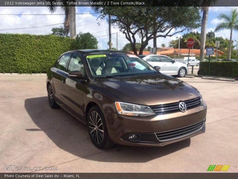 Toffee Brown Metallic / 2 Tone Cornsilk/Black 2012 Volkswagen Jetta SEL Sedan