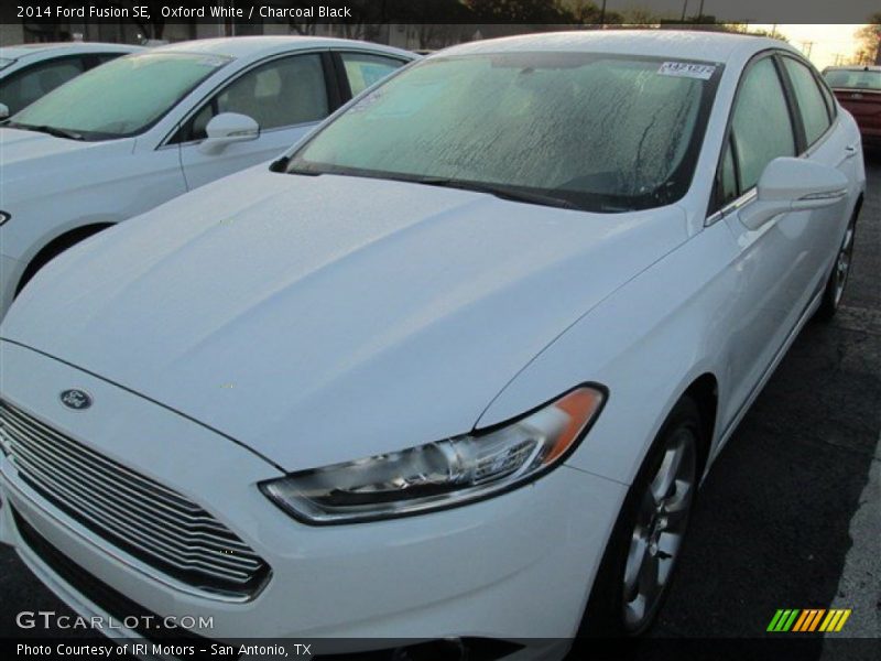 Oxford White / Charcoal Black 2014 Ford Fusion SE