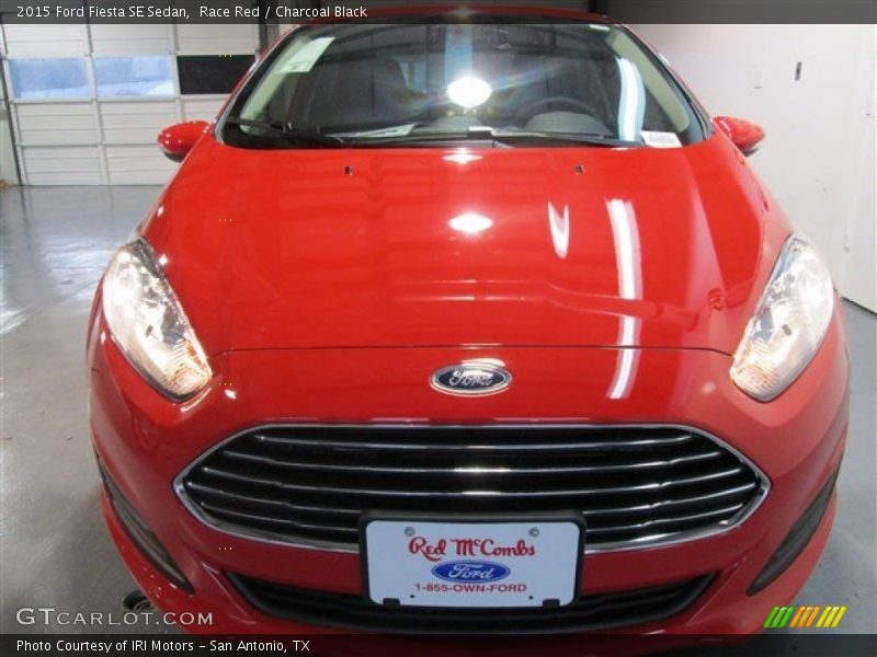 Race Red / Charcoal Black 2015 Ford Fiesta SE Sedan