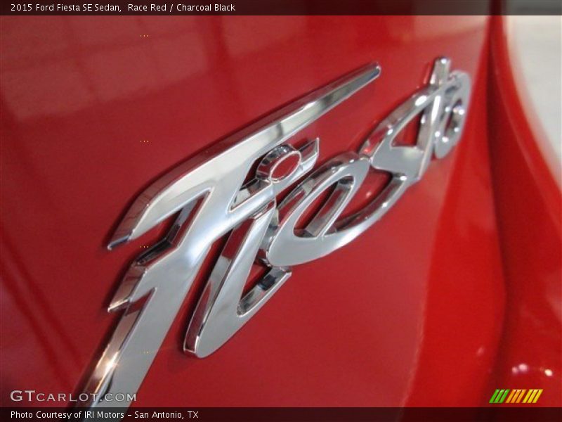 Race Red / Charcoal Black 2015 Ford Fiesta SE Sedan