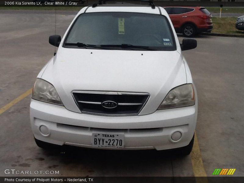 Clear White / Gray 2006 Kia Sorento LX