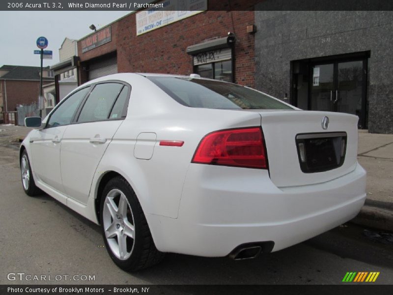 White Diamond Pearl / Parchment 2006 Acura TL 3.2