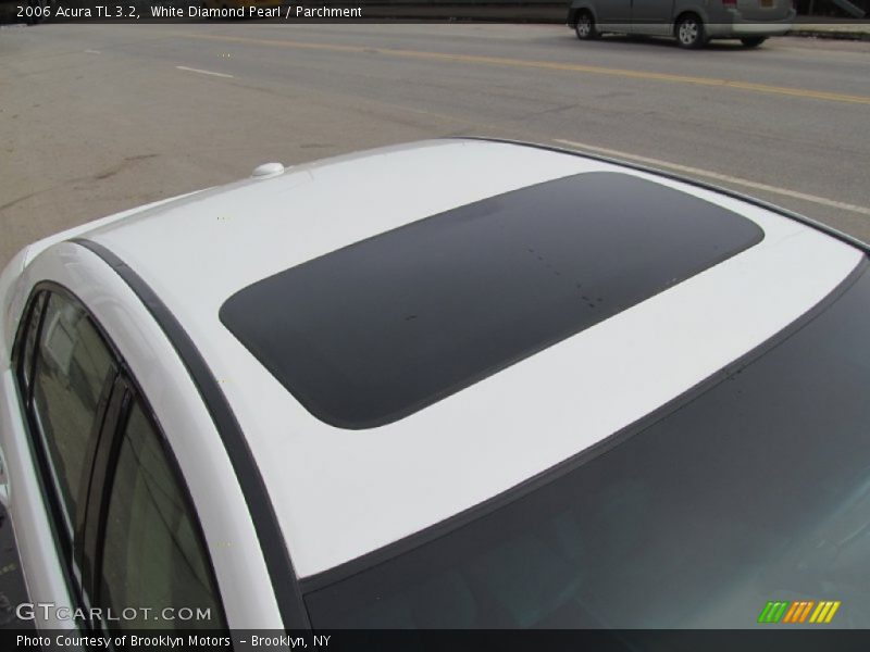 White Diamond Pearl / Parchment 2006 Acura TL 3.2