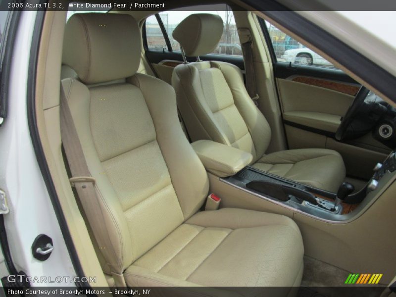 White Diamond Pearl / Parchment 2006 Acura TL 3.2