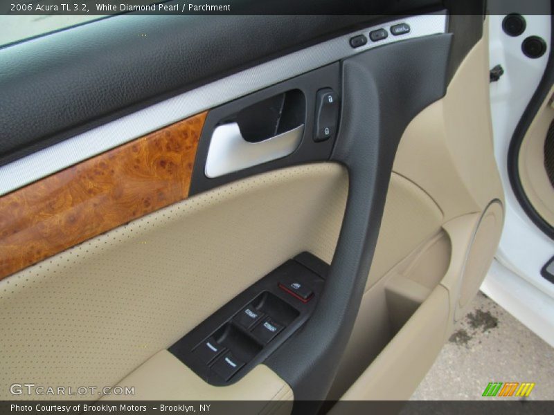 White Diamond Pearl / Parchment 2006 Acura TL 3.2