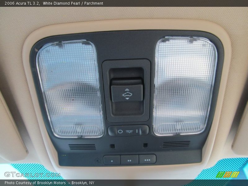 White Diamond Pearl / Parchment 2006 Acura TL 3.2
