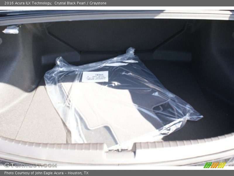  2016 ILX Technology Trunk