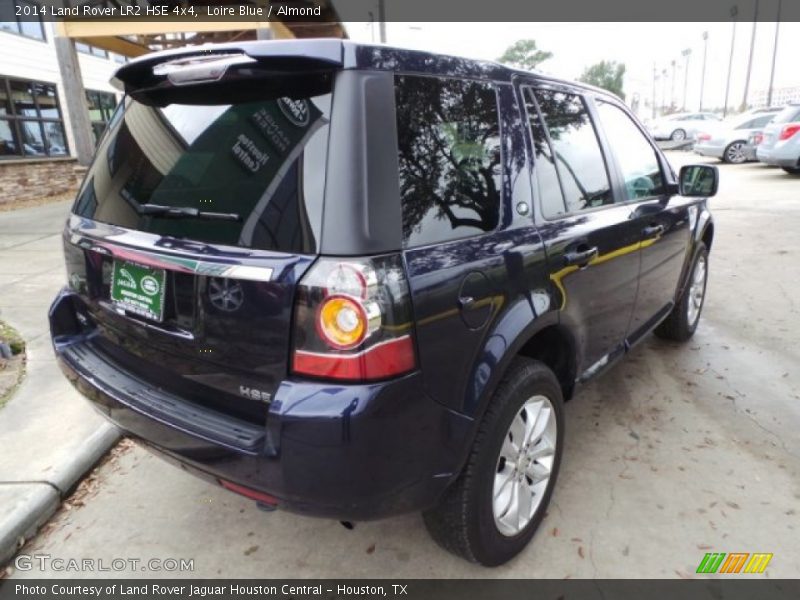 Loire Blue / Almond 2014 Land Rover LR2 HSE 4x4