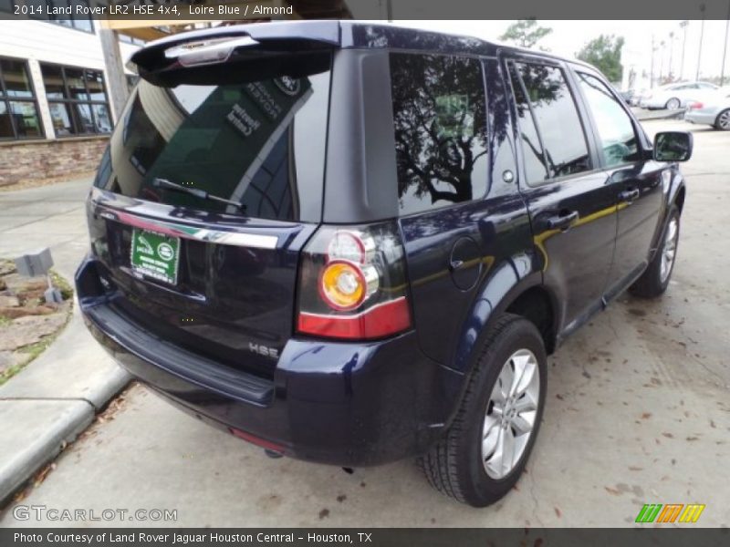 Loire Blue / Almond 2014 Land Rover LR2 HSE 4x4