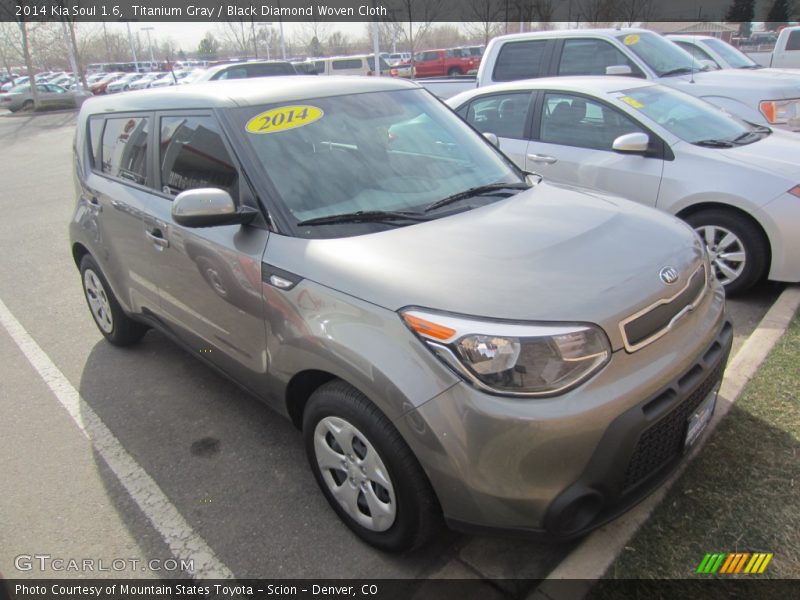 Titanium Gray / Black Diamond Woven Cloth 2014 Kia Soul 1.6