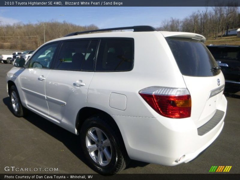 Blizzard White Pearl / Sand Beige 2010 Toyota Highlander SE 4WD