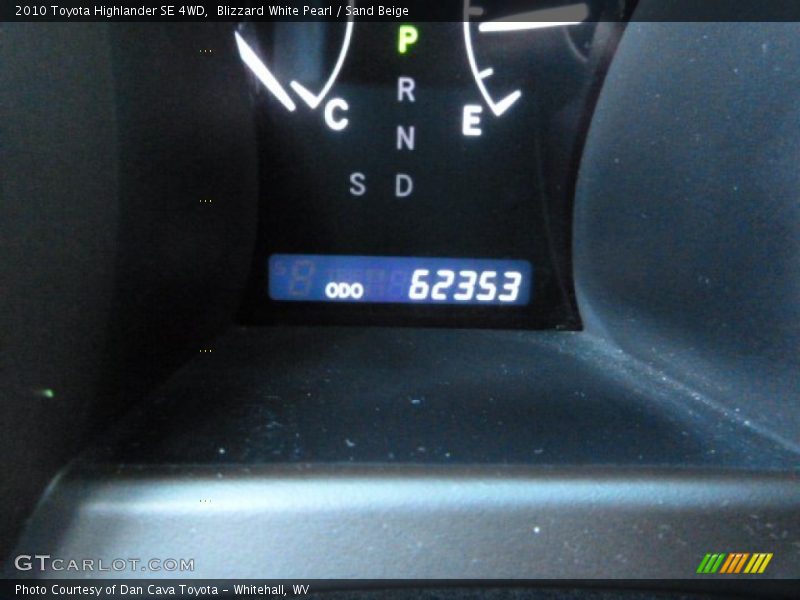 Blizzard White Pearl / Sand Beige 2010 Toyota Highlander SE 4WD