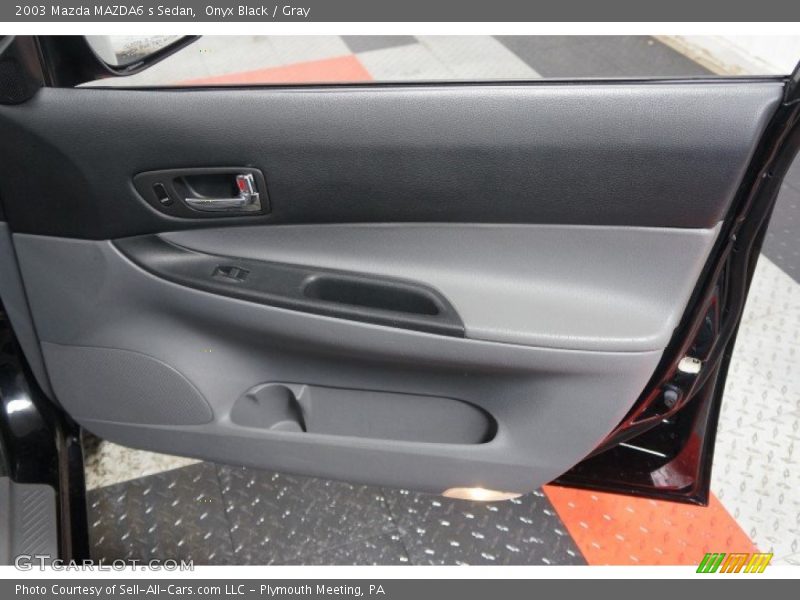 Onyx Black / Gray 2003 Mazda MAZDA6 s Sedan