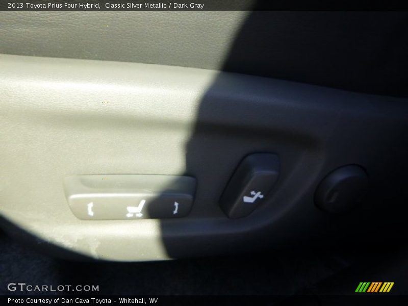 Classic Silver Metallic / Dark Gray 2013 Toyota Prius Four Hybrid